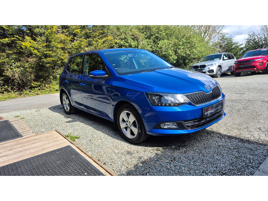 2018 Skoda Fabia - image 3