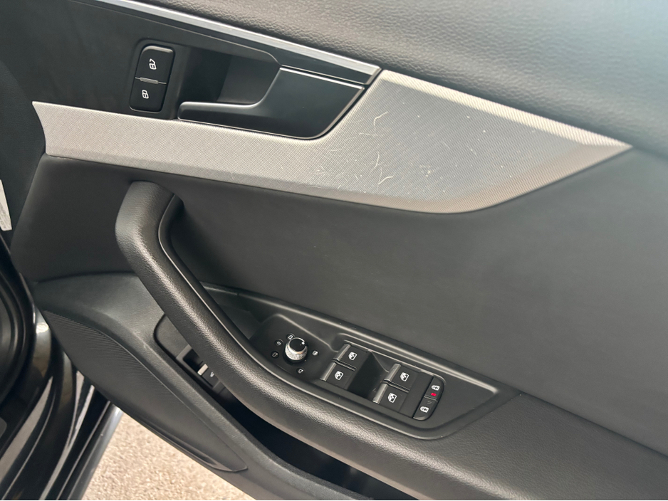 2023 Audi A4 - image 8