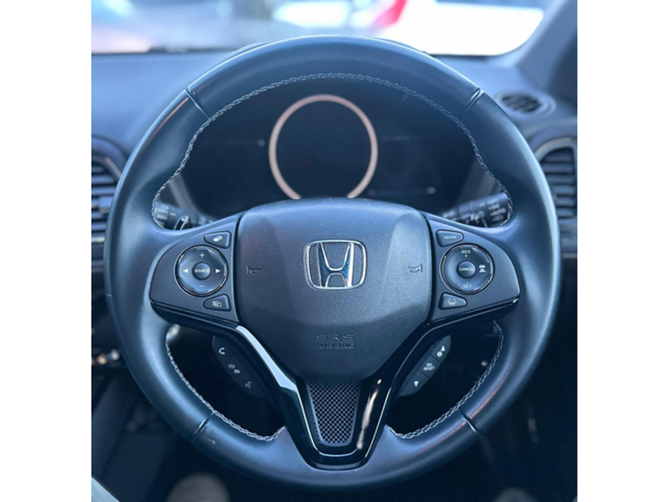 2017 Honda Vezel - image 17