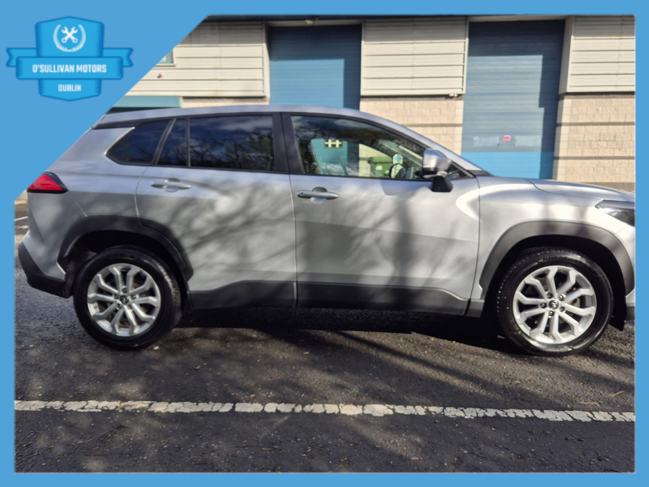 2023 Toyota Corolla Cross - image 4