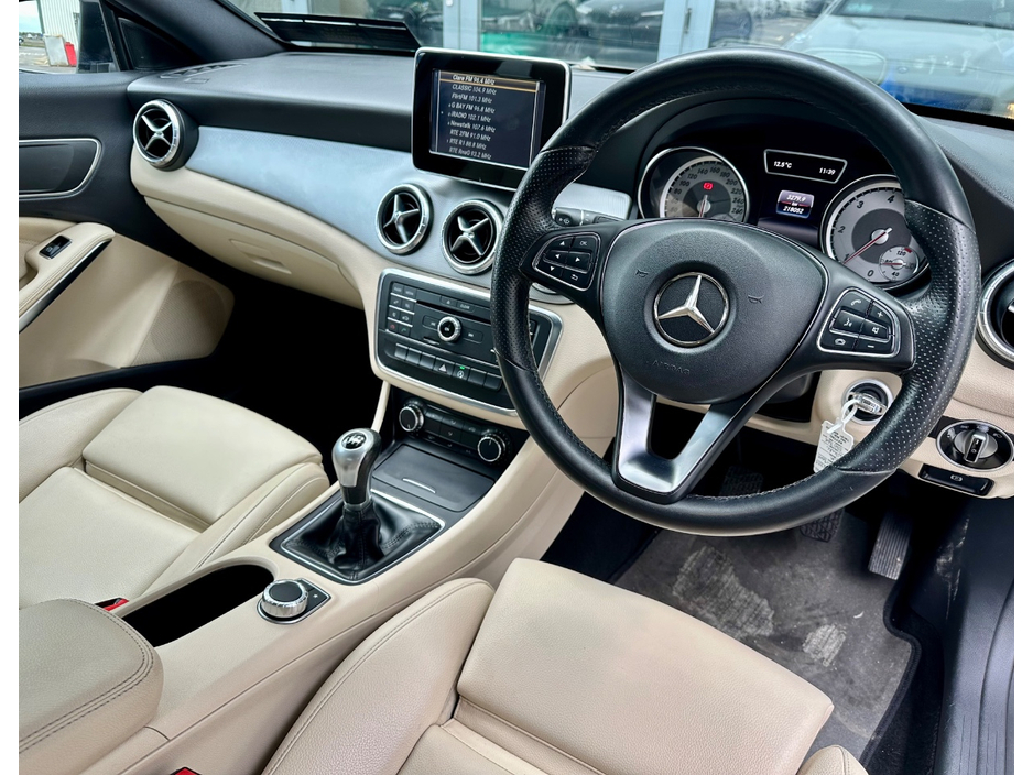 2016 Mercedes-Benz CLA Class - image 13