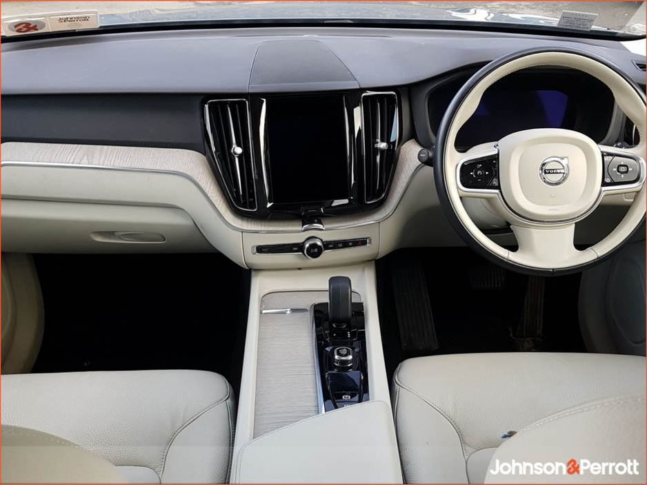 2023 Volvo XC60 T6 Recharge PHEV 350hp AT8 Core €49,900