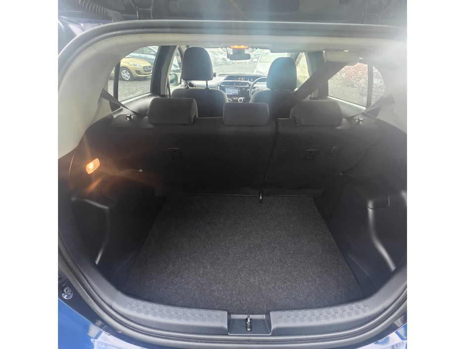 2018 Toyota Aqua - image 16