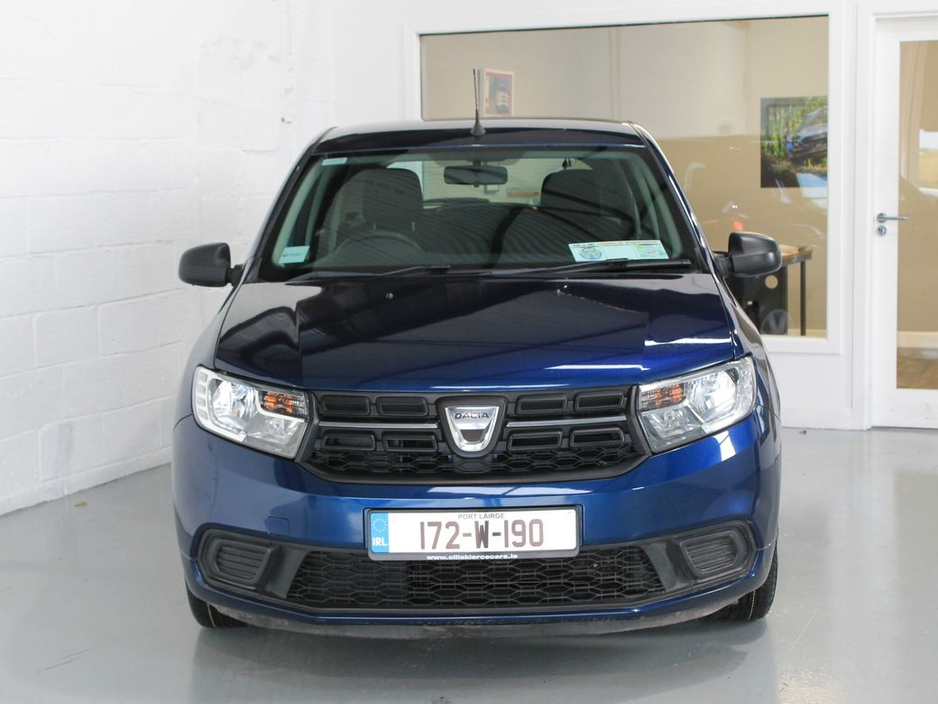 2017 Dacia Sandero - image 2
