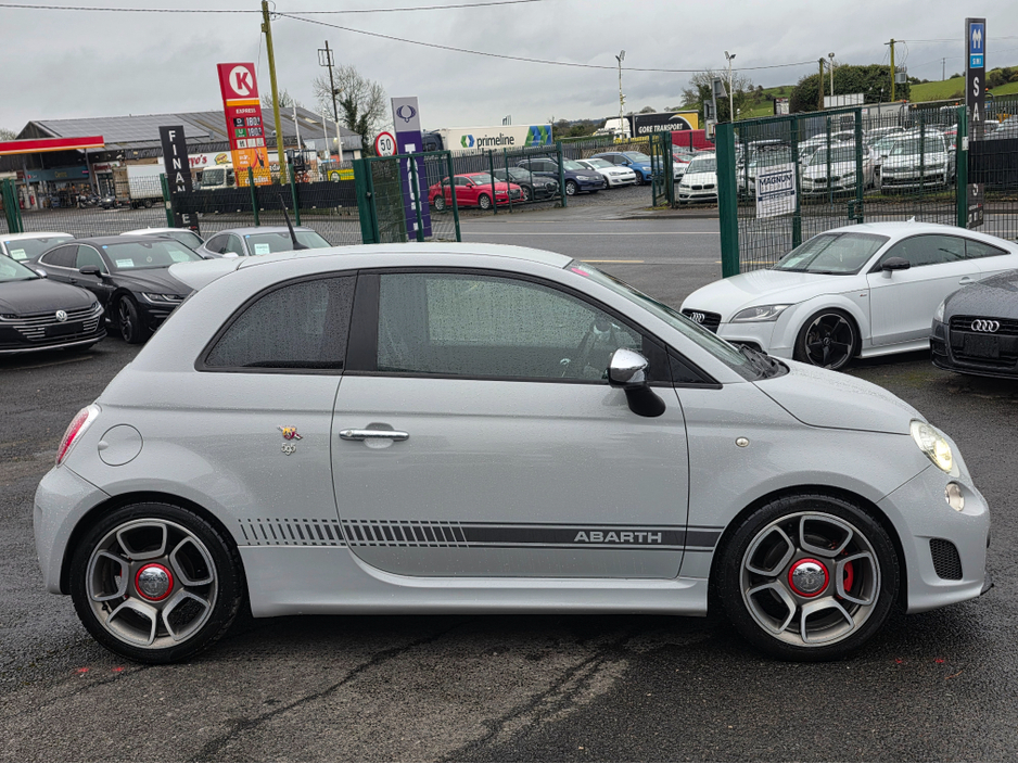 2016 Abarth 595 - image 4