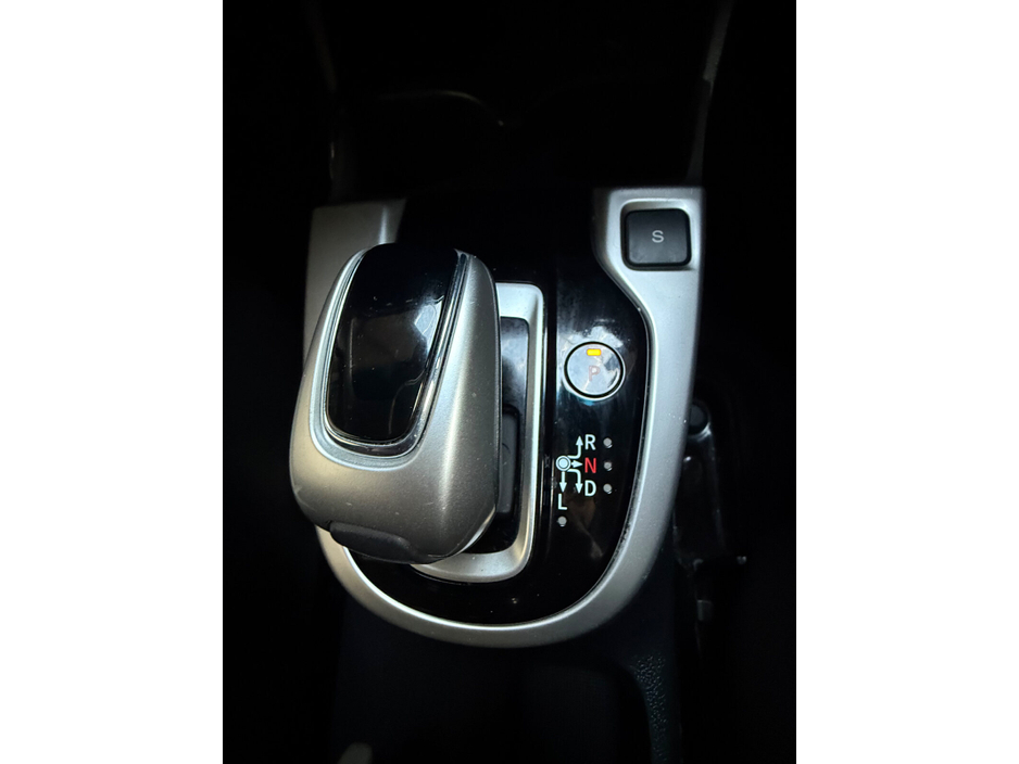 2018 Honda Jazz - image 10