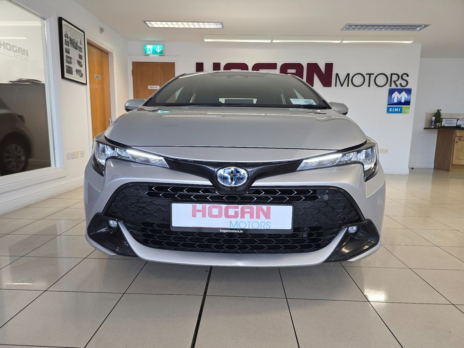 2023 Toyota Corolla Hybrid Luna H/B Automatic €24,750