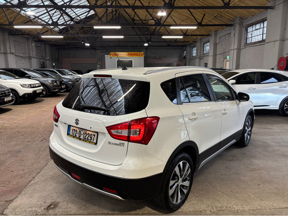 2017 Suzuki SX4 - image 2