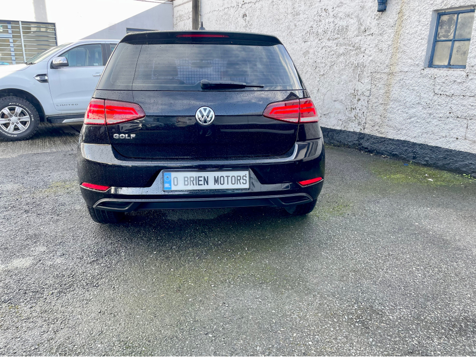 2019 Volkswagen Golf - image 22