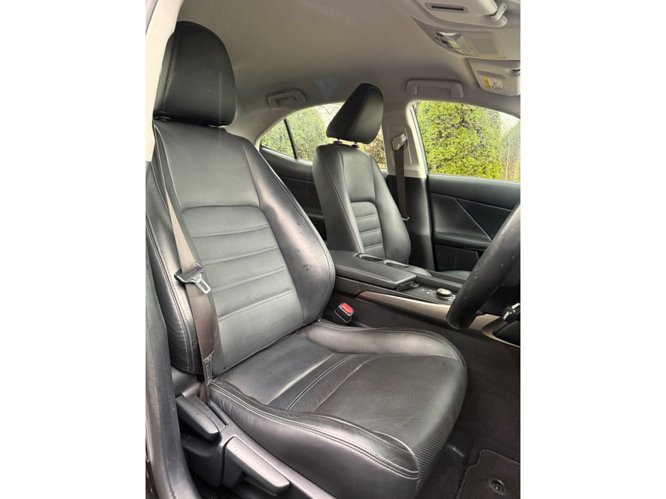 2015 Lexus IS 300 h 300h Executive €15,900