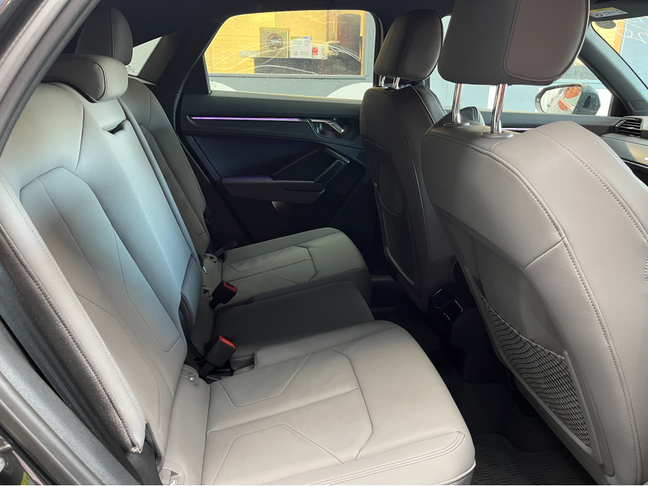 2020 Audi Q3 €34950! 2020 AUDI Q3 S-LINE 35TDI QUATTRO 2.0 AUTOMATIC / CRUISE CONTROL / ELECTRIC MEMORY & HEATED SEATS / REVERSE CAMERA €34,950