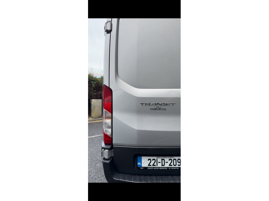 2022 Ford Transit - image 11