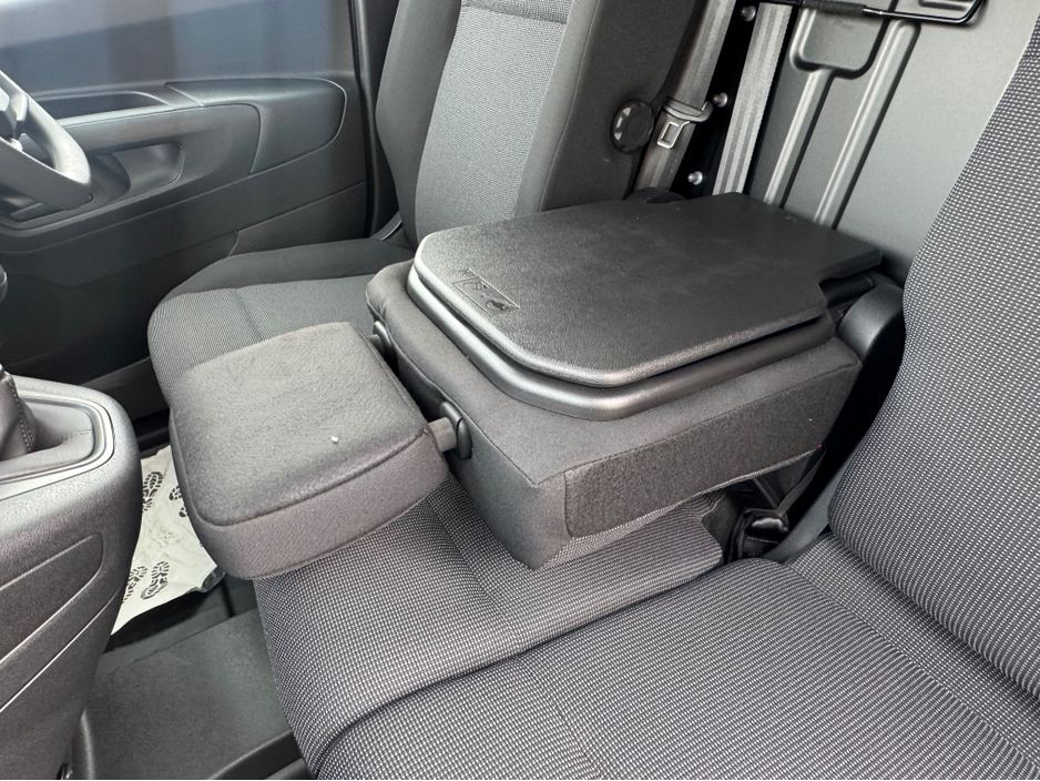 2026 Citroen Berlingo - image 17