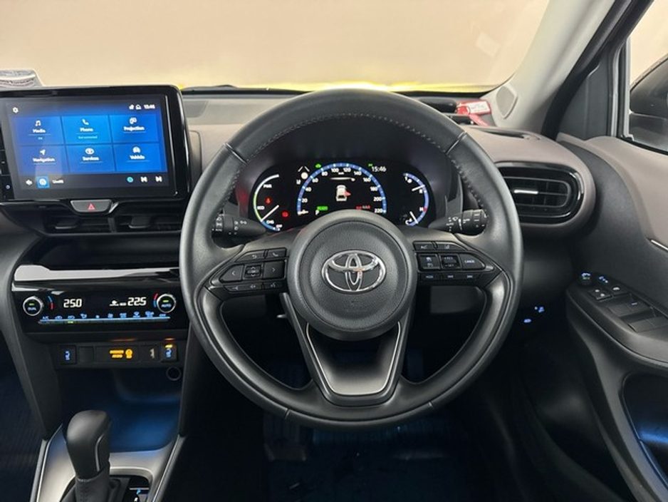 2024 Toyota Yaris Cross SOL Hybrid Top of the range €31,950