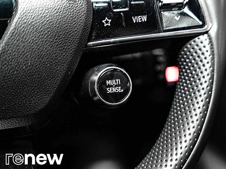 2024 Renault Megane E-Tech - image 25