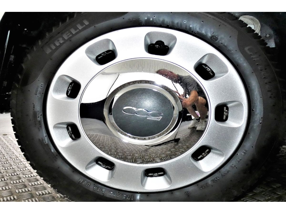 2018 Fiat 500 - image 26