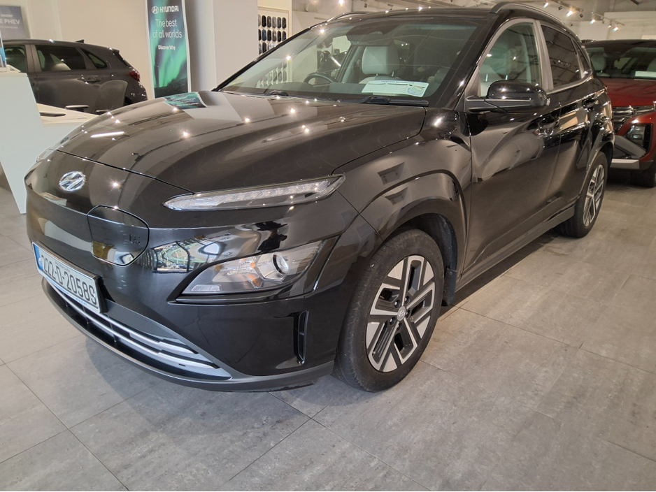 2022 Hyundai Kona PREMIUM 64kW ** Long Range Battery** €21,950