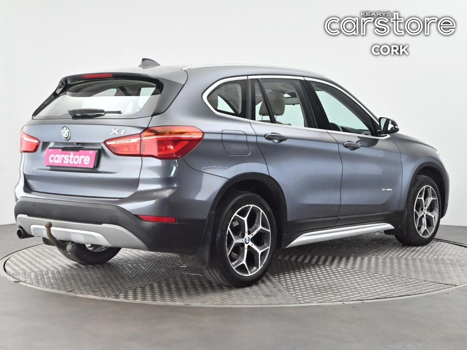 2017 BMW X1 - image 5