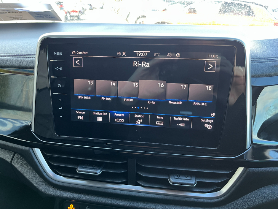 2023 Volkswagen T-Roc - image 19