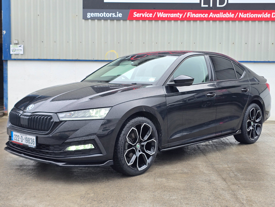 2022 Skoda Octavia - image 13