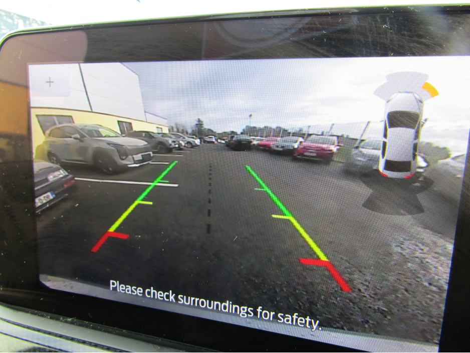 2022 Ford Kuga - image 12