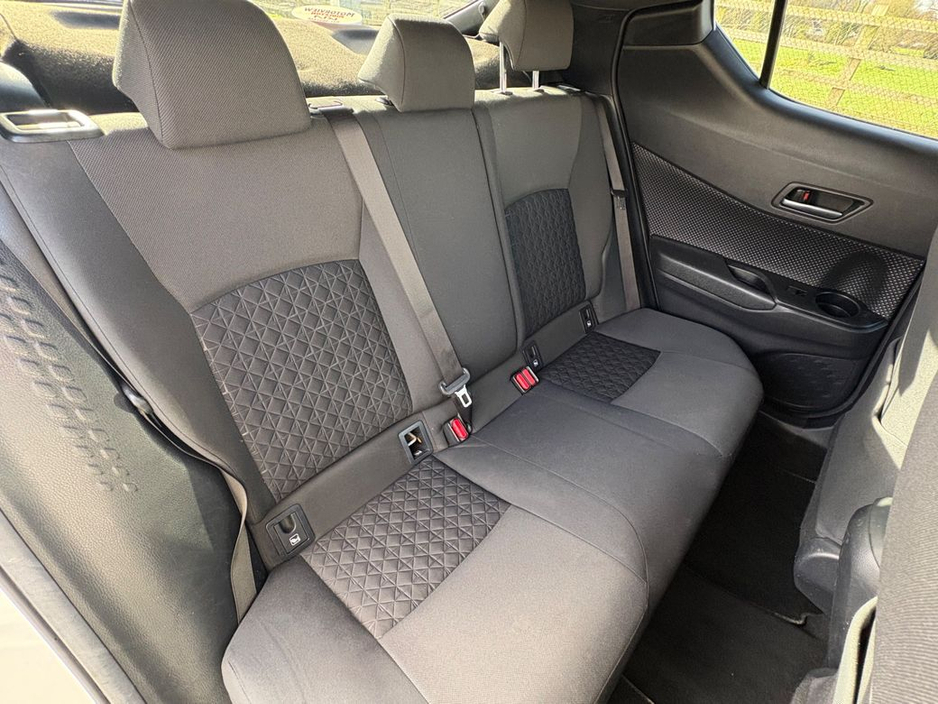 2022 Toyota C-HR 1.8 Hybrid Sport 4DR Auto, €26,900