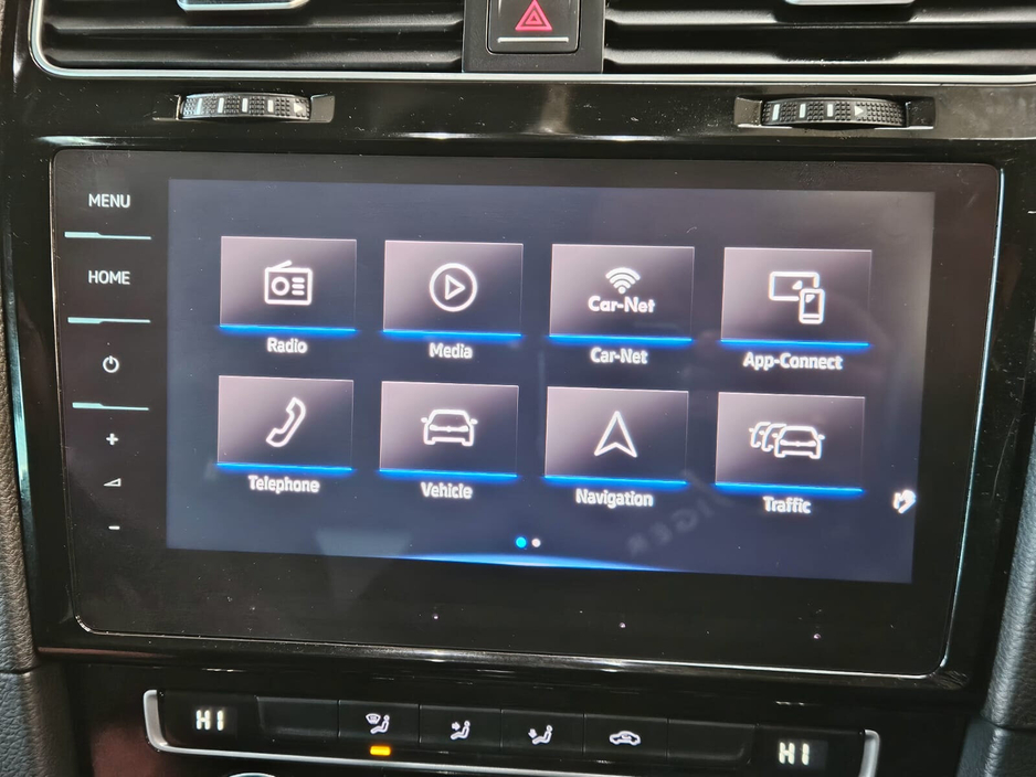 2017 Volkswagen Golf - image 15