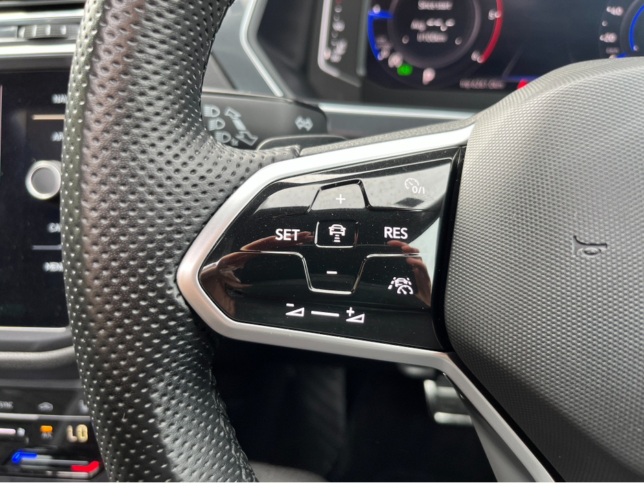 2023 Volkswagen Tiguan Allspace - image 27