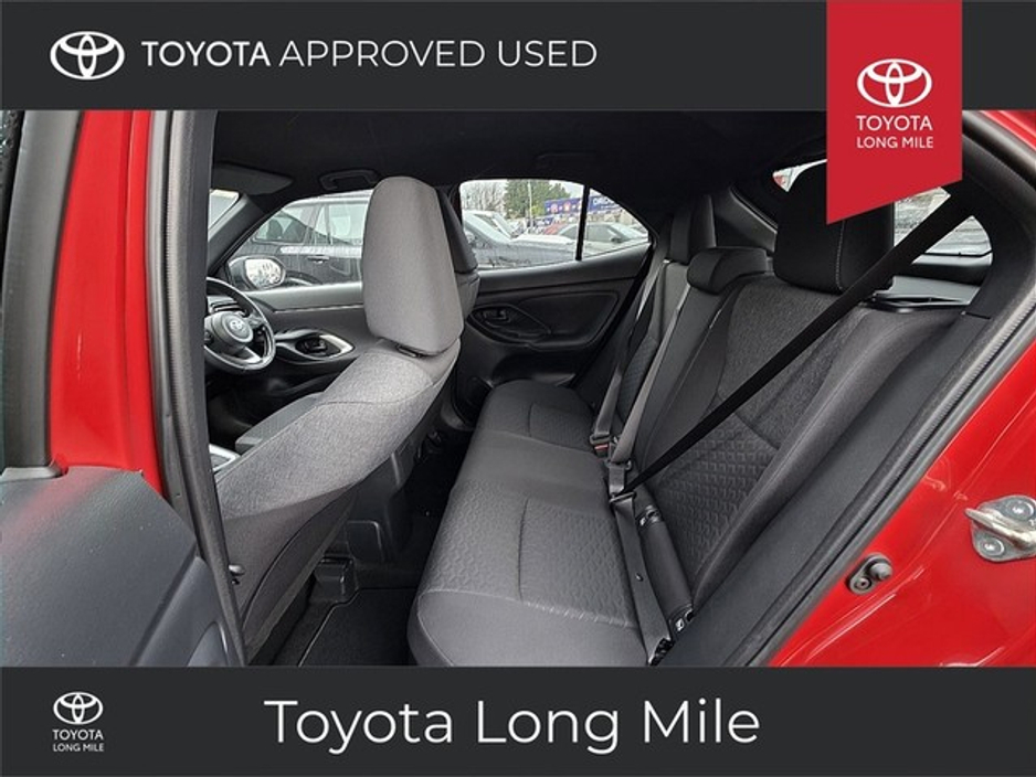 2023 Toyota Yaris Cross 1.5 Hybrid Luna Sport 5dr €25,949