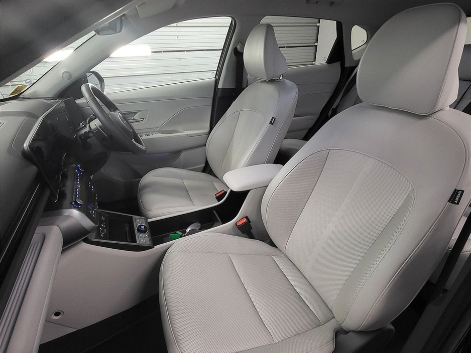 2024 Hyundai Kona - image 7