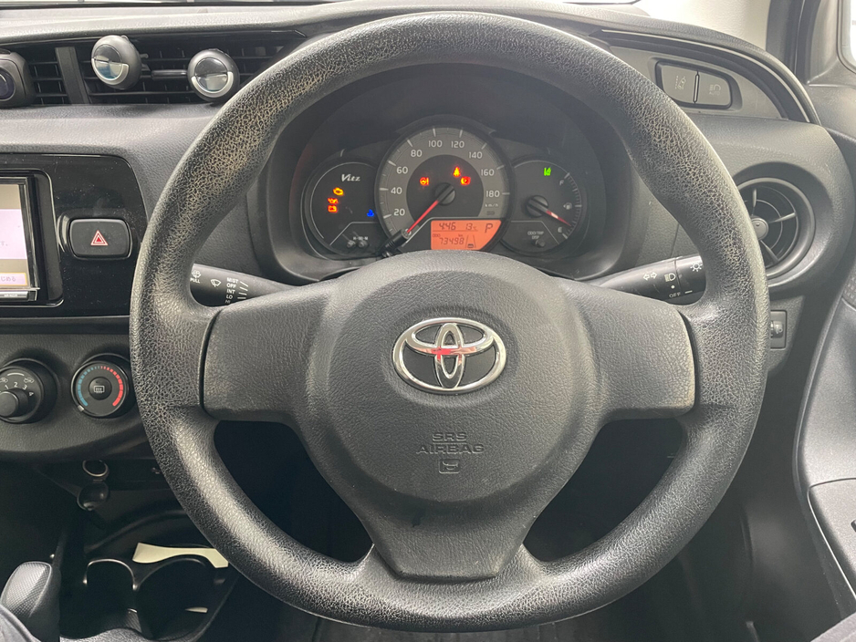 2018 Toyota Yaris - image 22