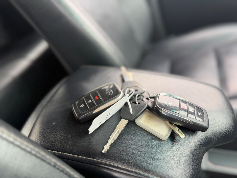 2018 Toyota Hilux - image 9