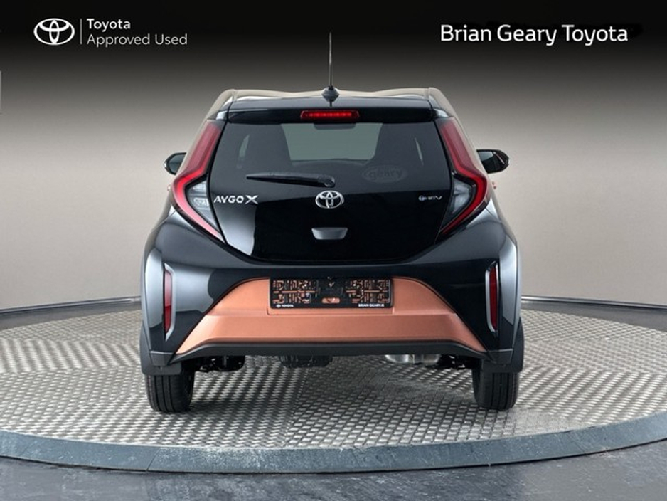2026 Toyota Aygo X Hybrid Design €28,520