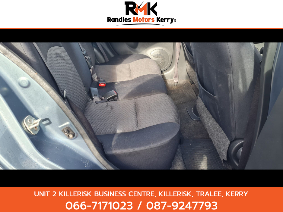 2012 Nissan Micra - image 6