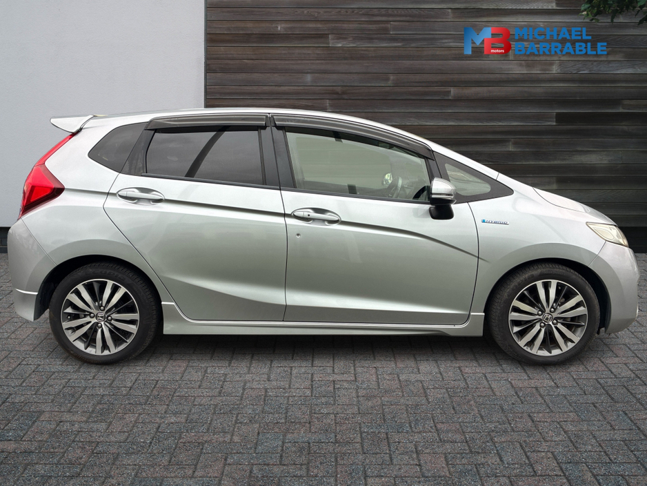 2014 Honda Fit - image 4