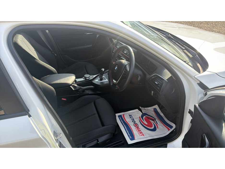 2017 BMW 1 Series - image 6