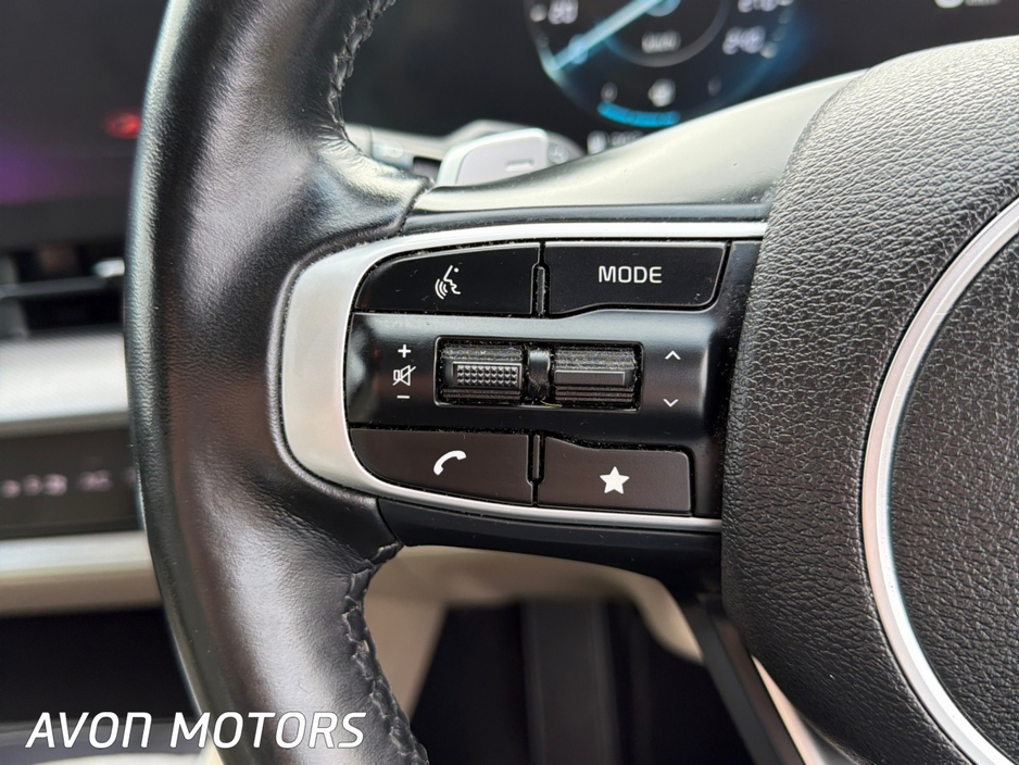 2023 Kia Sportage - image 16