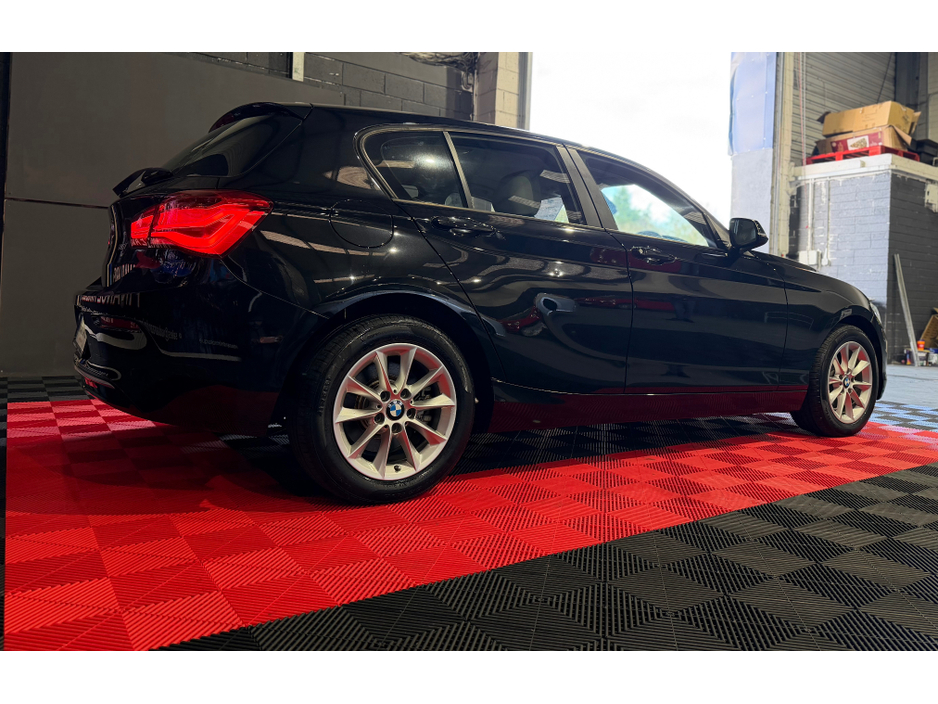 2015 BMW 1 Series BMW 118i M-sport Automatic (Half leather interior) €12,699