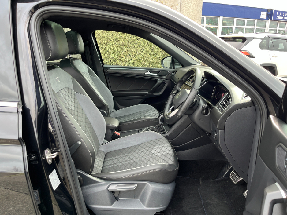 2023 Volkswagen Tiguan Allspace - image 13