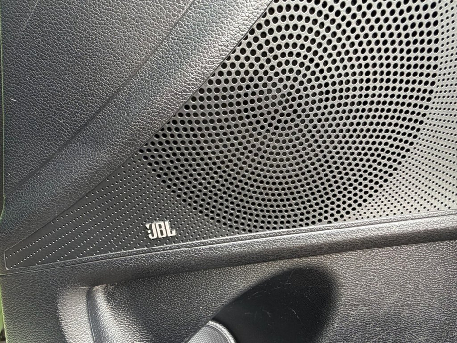 2023 Kia XCeed - image 34