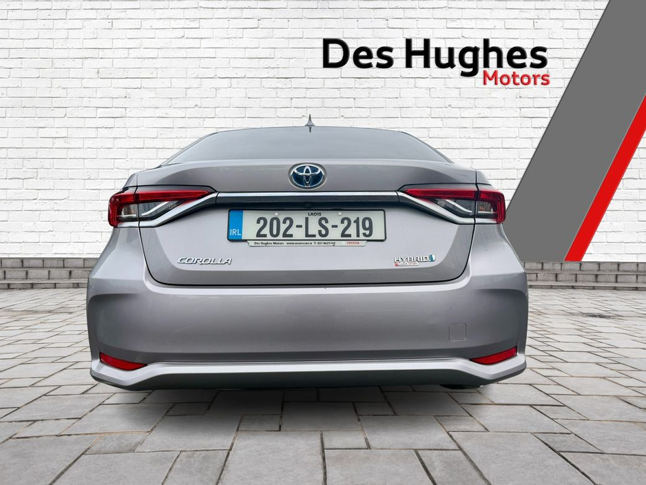 2020 Toyota Corolla Hybrid Luna-Sport Saloon €22,450