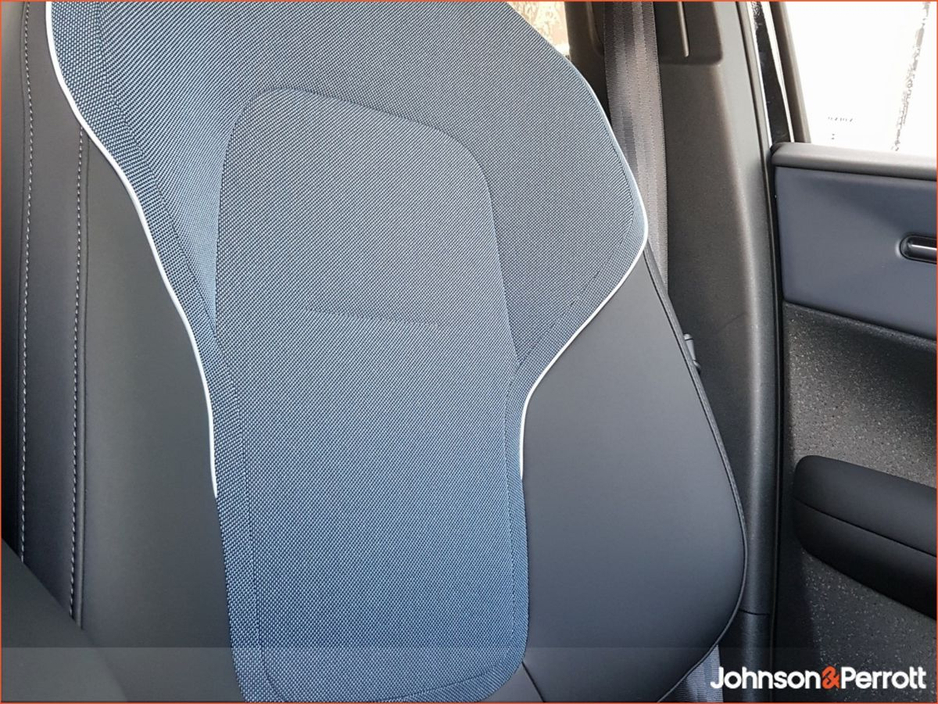 2025 Volvo EX30 69 kWh 272bhp Extended Range PLus €40,900