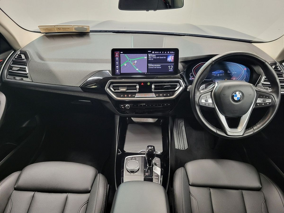 2023 BMW X3 - image 4