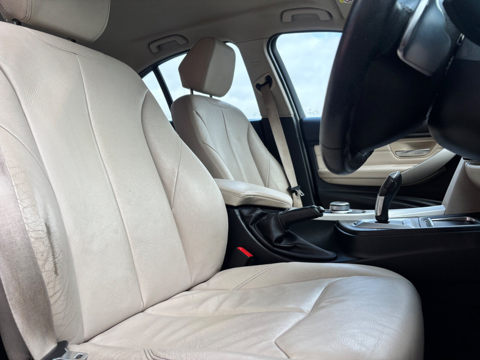 2018 BMW 3 Series - image 7