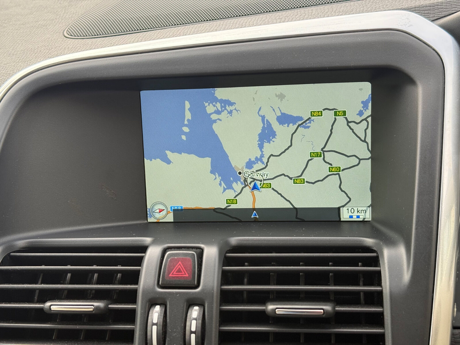 2015 Volvo XC60 - image 15