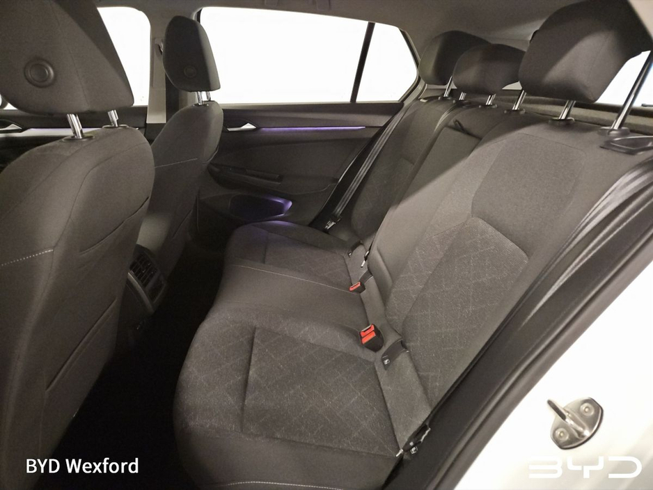 2021 Volkswagen Golf 2.0 TDI 115HP Life €21,975