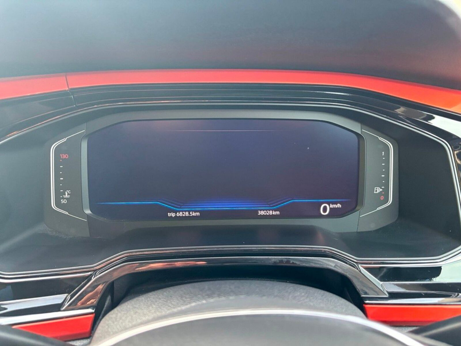 2019 Volkswagen Polo - image 9