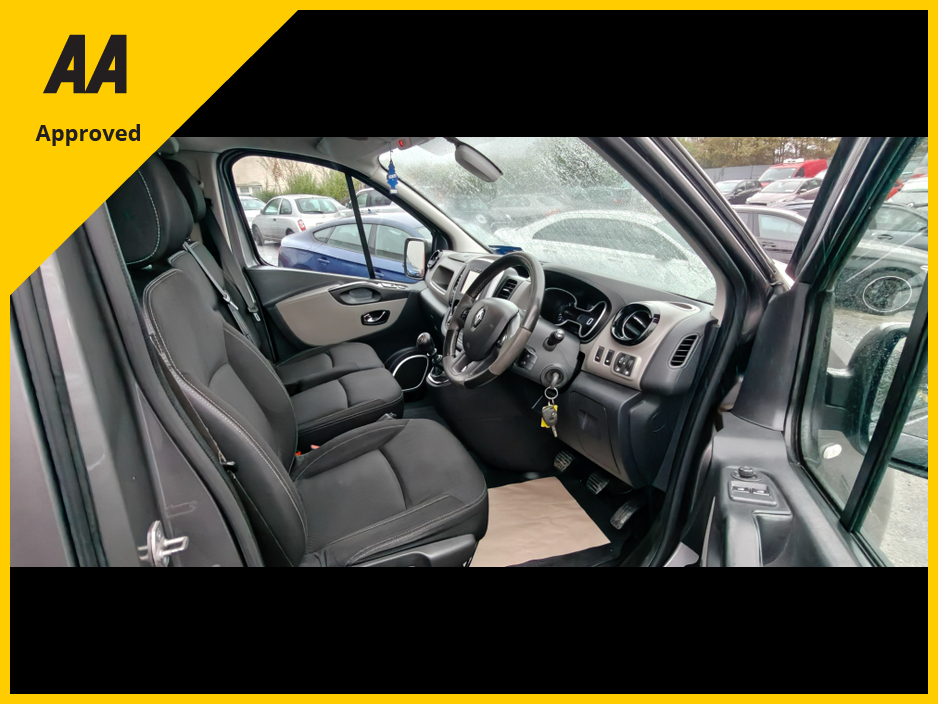 2016 Renault Trafic Passenger 2016 Crewcab 6 Seater €13,950