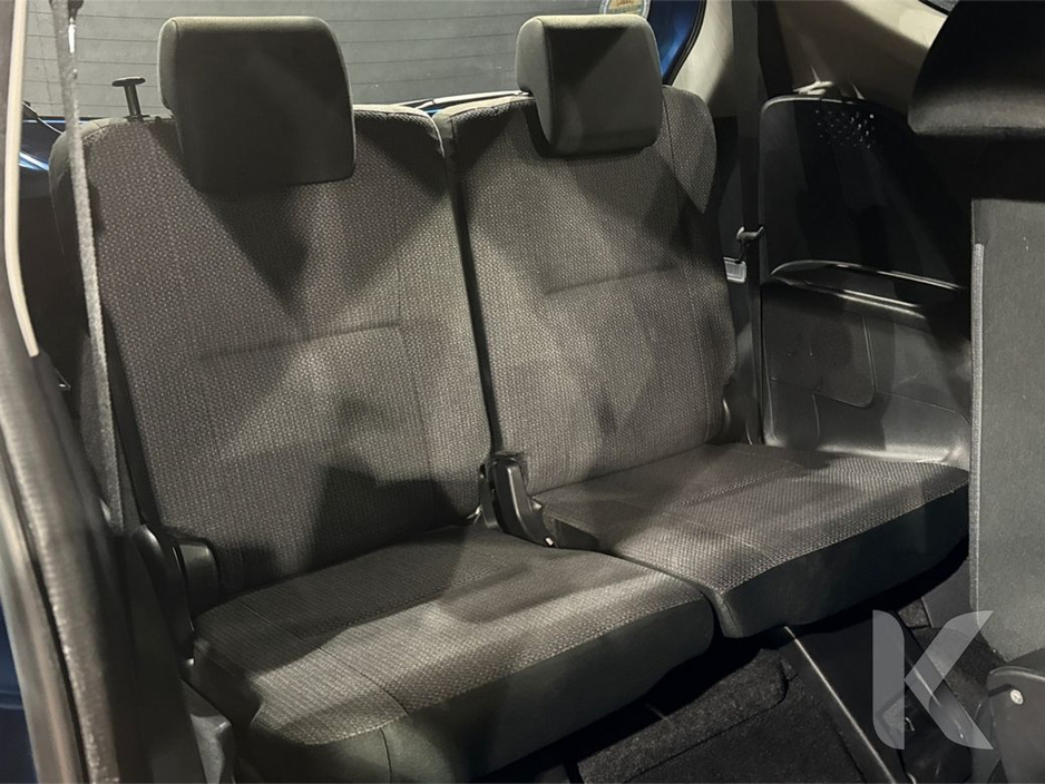 2019 Toyota Sienta - image 14