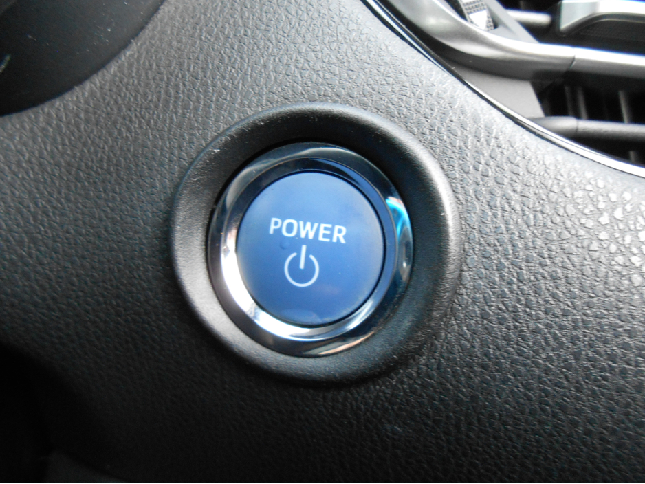 2019 Toyota C-HR Sport Hybrid €21,995